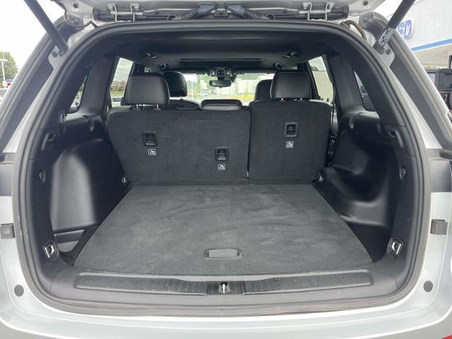 2023 Jeep Grand Cherokee Laredo 4x4