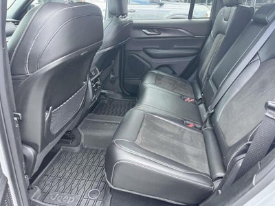 2023 Jeep Grand Cherokee Laredo 4x4