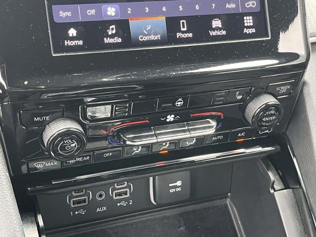 2023 Jeep Grand Cherokee L Laredo 4x4