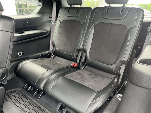 2023 Jeep Grand Cherokee L Laredo 4x4