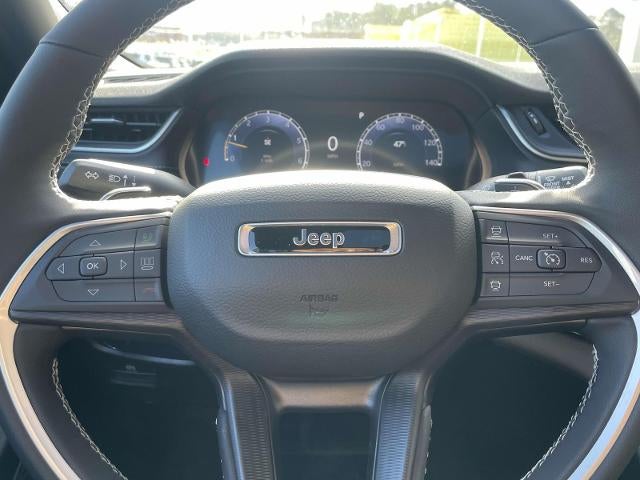 2025 Jeep Grand Cherokee L Laredo 4x4