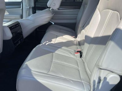 2024 Jeep Wagoneer Series II 4x2