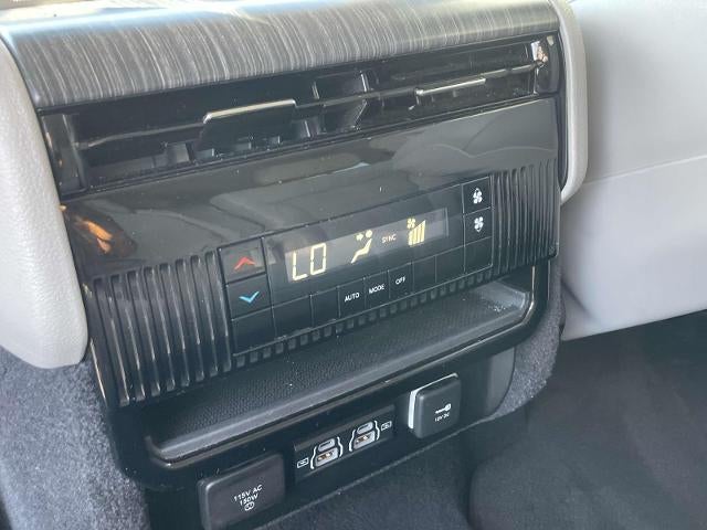 2024 Jeep Wagoneer Series II 4x2
