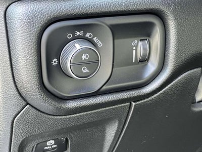 2023 RAM 1500 Big Horn 4x4 Crew Cab 5'7" Box