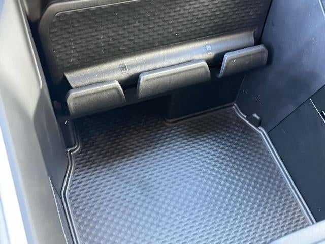 2022 RAM 1500 Big Horn 4x4 Crew Cab 5'7" Box