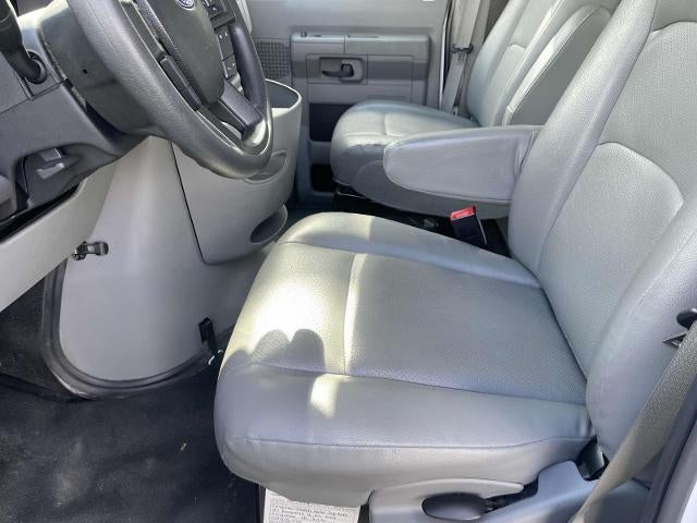 2023 Ford E-Series Cutaway E-350 SRW 138" WB