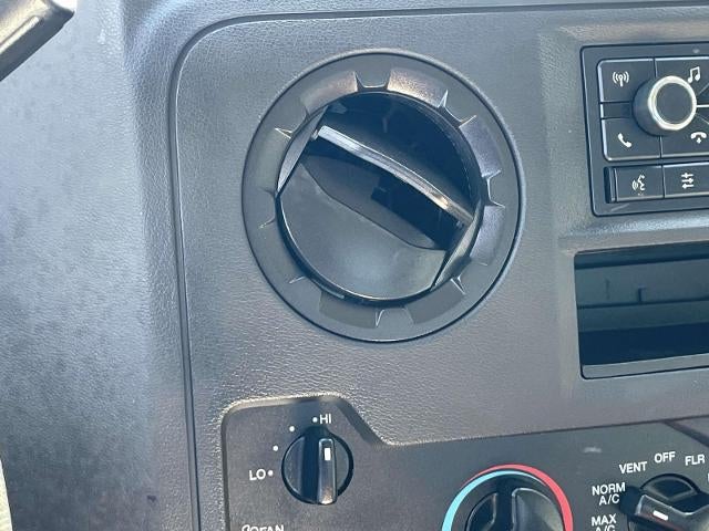 2024 Ford E-Series Cutaway E-350 SRW 138" WB