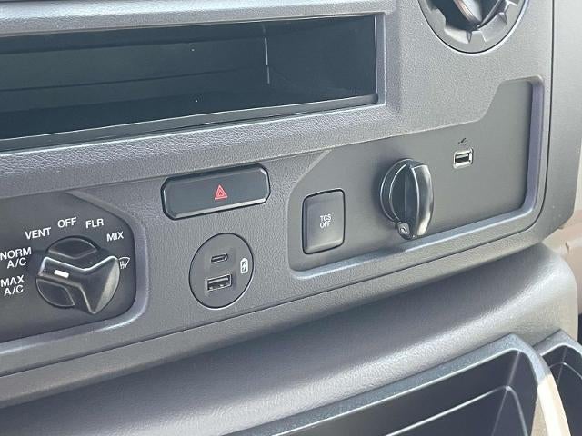 2023 Ford E-Series Cutaway E-350 SRW 138" WB