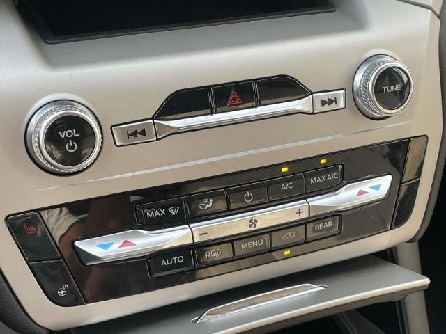 2024 Ford Explorer XLT RWD