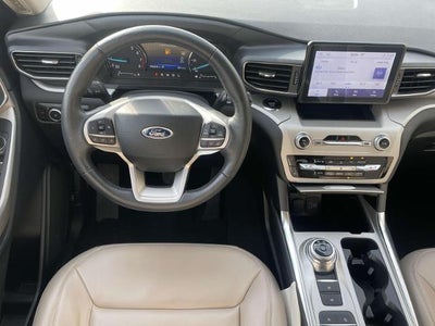 2024 Ford Explorer XLT RWD