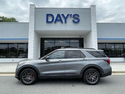 2025 Ford Explorer ST-Line 4WD