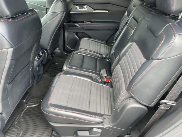 2025 Ford Explorer ST-Line 4WD