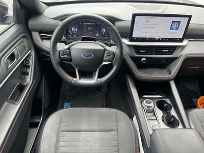 2025 Ford Explorer ST-Line 4WD