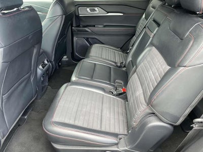 2025 Ford Explorer ST-Line 4WD