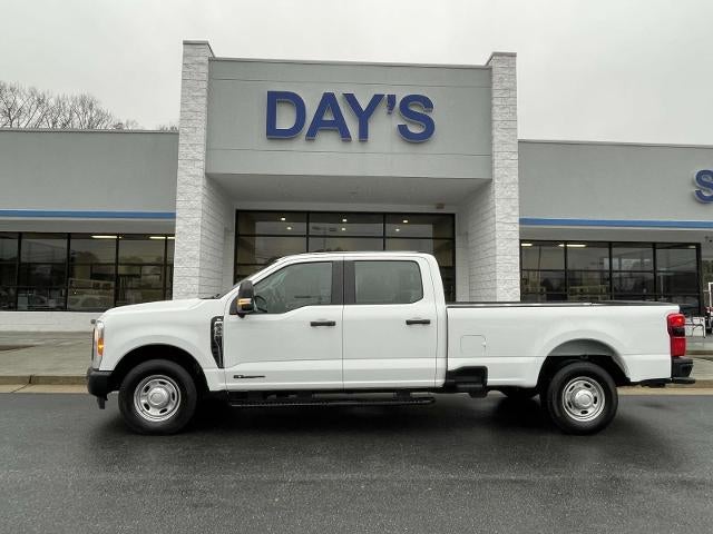 2023 Ford Super Duty F-350 SRW XL 2WD Crew Cab 6.75' Box