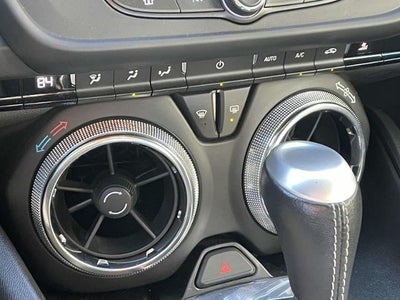 2021 Chevrolet Camaro 2dr Coupe 1LT