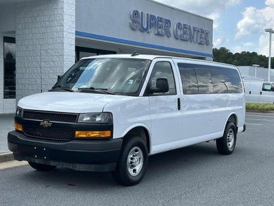 2025 Chevrolet Express Passenger 3500 Extended Wheelbase Rear-Wheel Drive 1LS