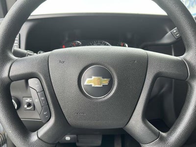 2025 Chevrolet Express Passenger 3500 Extended Wheelbase Rear-Wheel Drive 1LS