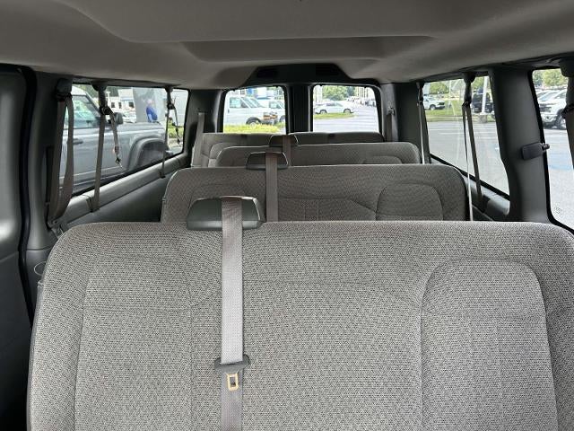 2025 Chevrolet Express Passenger 3500 Extended Wheelbase Rear-Wheel Drive 1LS
