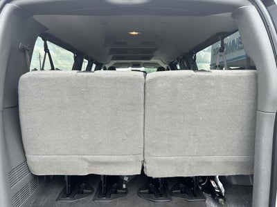 2025 Chevrolet Express Passenger 3500 Extended Wheelbase Rear-Wheel Drive 1LS