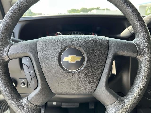 2025 Chevrolet Express Passenger 3500 Extended Wheelbase Rear-Wheel Drive 1LS
