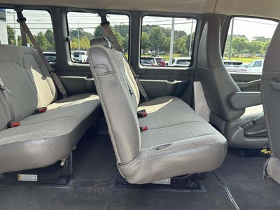 2025 Chevrolet Express Passenger 3500 Extended Wheelbase Rear-Wheel Drive 1LS
