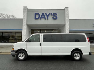 2019 Chevrolet Express Passenger 3500 3500 Extended Wheelbase Rear-Wheel Drive 1LT