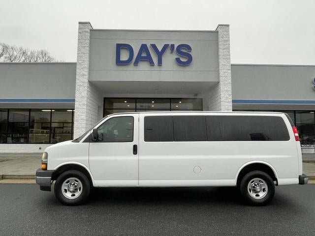 2019 Chevrolet Express Passenger 3500 3500 Extended Wheelbase Rear-Wheel Drive 1LT