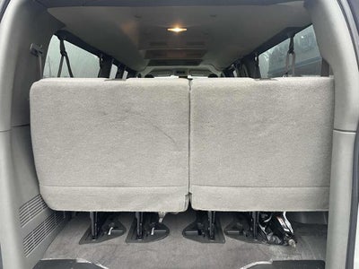 2019 Chevrolet Express Passenger 3500 3500 Extended Wheelbase Rear-Wheel Drive 1LT