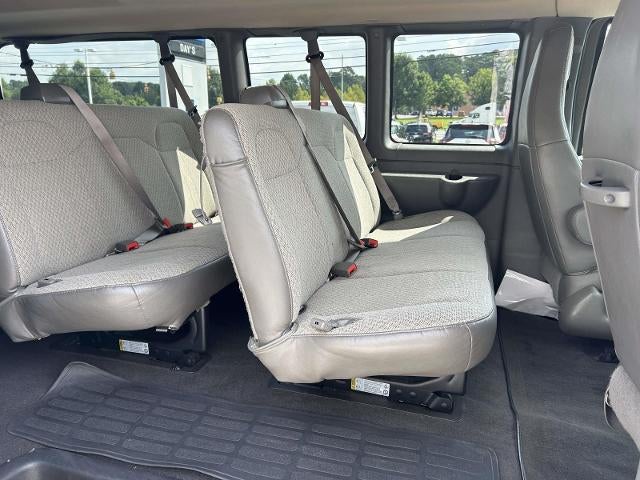 2024 Chevrolet Express Passenger 3500 3500 Extended Wheelbase Rear-Wheel Drive 1LT