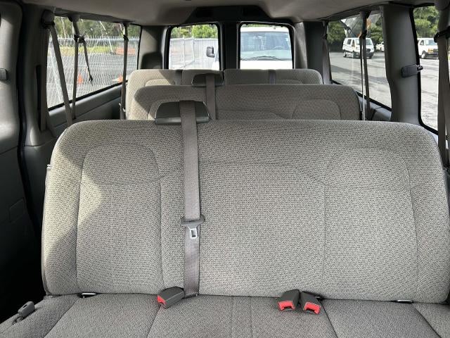 2024 Chevrolet Express Passenger 3500 3500 Extended Wheelbase Rear-Wheel Drive 1LT