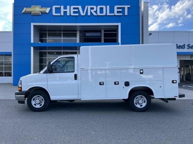 2025 Chevrolet Express Cutaway 3500 3500 Van 139"