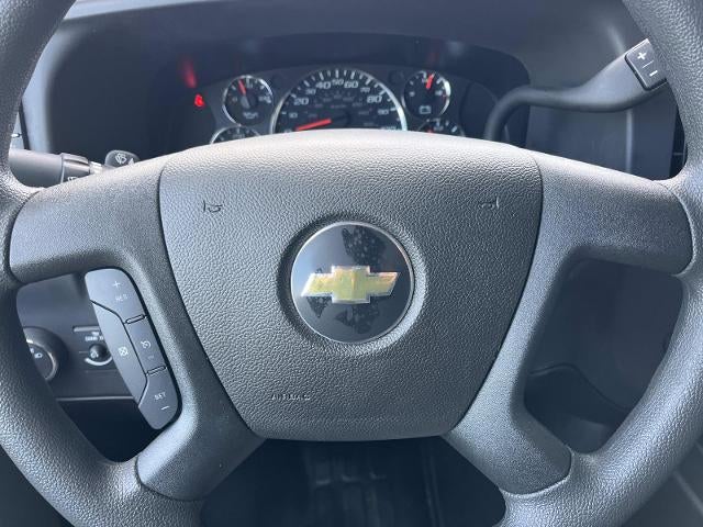 2025 Chevrolet Express Cutaway 3500 3500 Van 139"