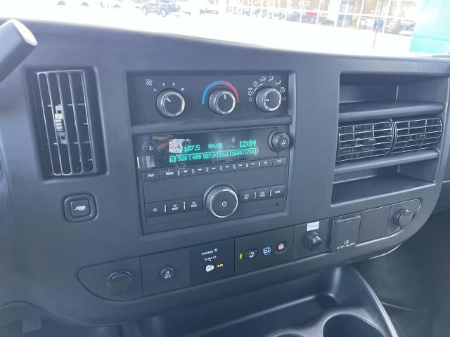 2025 Chevrolet Express Cutaway 3500 3500 Van 139"