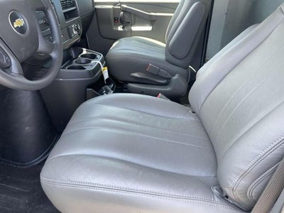 2025 Chevrolet Express Cutaway 3500 3500 Van 139"