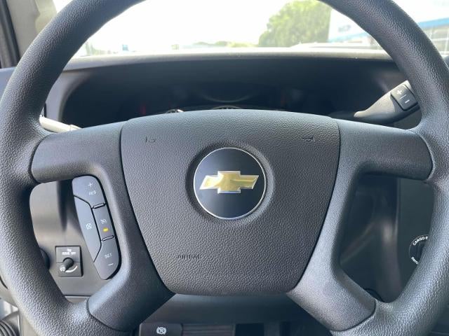 2025 Chevrolet Express Cutaway 3500 3500 Van 139"