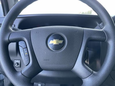 2025 Chevrolet Express Cutaway 3500 3500 Van 139"