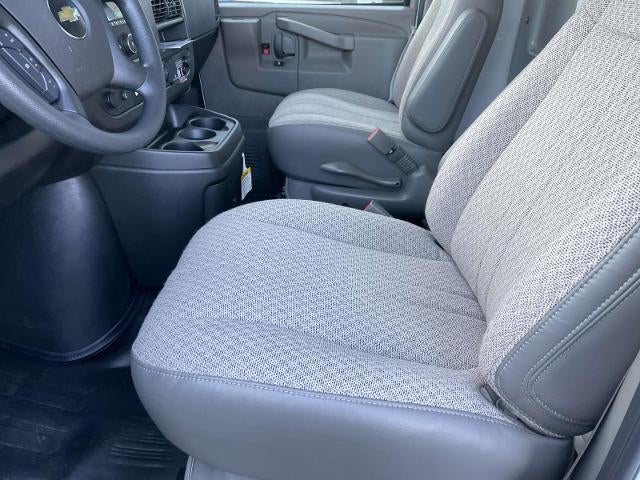 2025 Chevrolet Express Cutaway 3500 3500 Van 139"