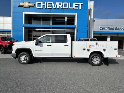2026 Chevrolet Silverado 3500 HD Chassis Cab 4WD Crew Cab 177" WB, 60" CA Work Truck