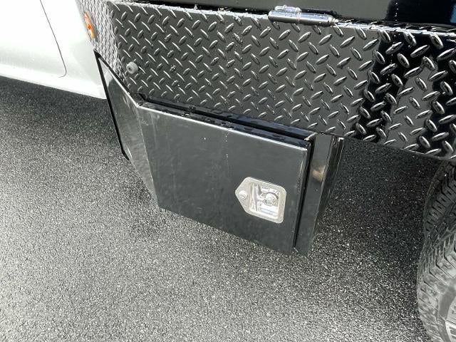 2025 Chevrolet Silverado 3500 HD Chassis Cab 4WD Crew Cab 177" WB, 60" CA Work Truck