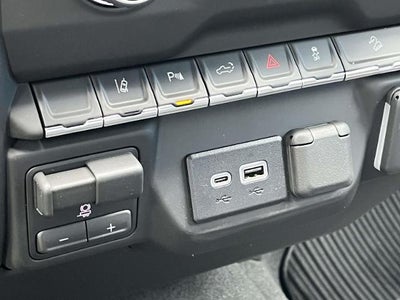 2026 Chevrolet Silverado 2500 HD Crew Cab Standard Box 4-Wheel Drive Custom