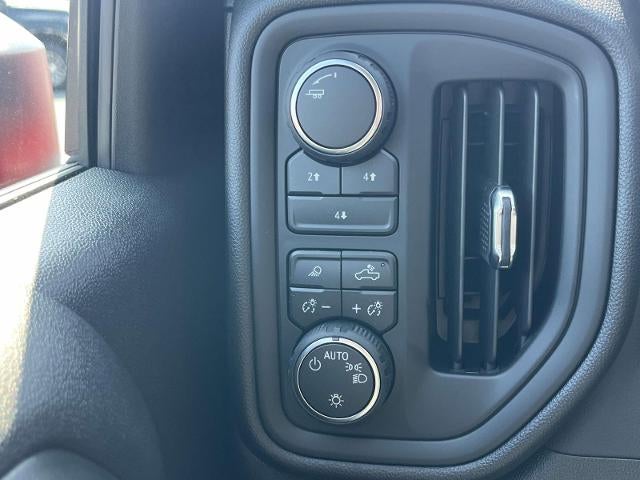 2026 Chevrolet Silverado 2500 HD Crew Cab Standard Box 4-Wheel Drive Custom