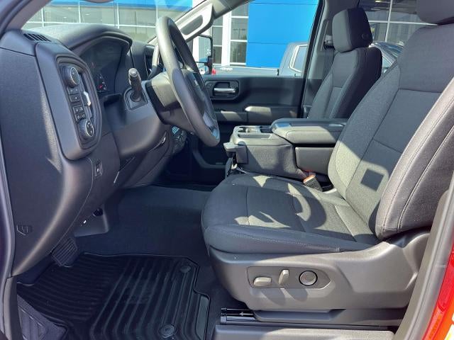 2026 Chevrolet Silverado 2500 HD Crew Cab Standard Box 4-Wheel Drive Custom