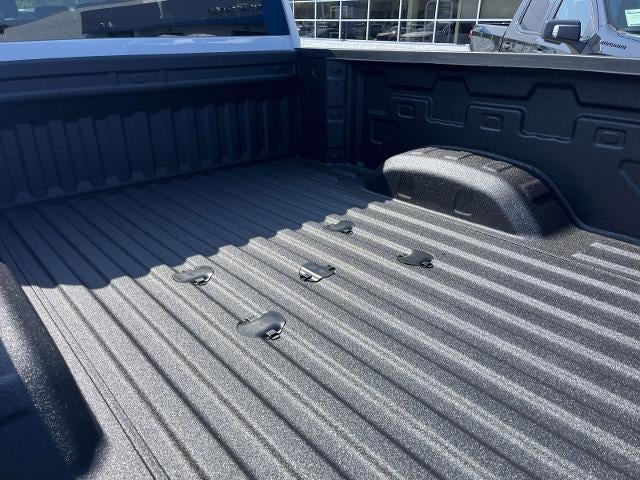 2026 Chevrolet Silverado 2500 HD Crew Cab Standard Box 4-Wheel Drive Custom