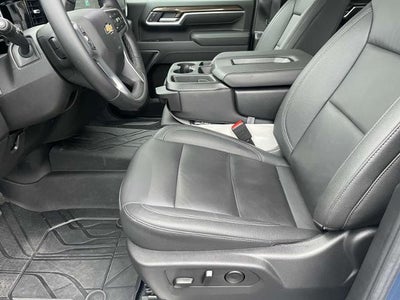 2025 Chevrolet Silverado 3500 HD Crew Cab Standard Box 4-Wheel Drive LT