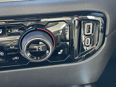 2025 Chevrolet Silverado 3500 HD Crew Cab Long Box 4-Wheel Drive LT