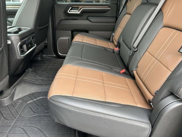 2025 Chevrolet Silverado 3500 HD Crew Cab Long Box 4-Wheel Drive High Country