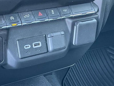 2025 Chevrolet Silverado 1500 Double Cab Standard Box 2-Wheel Drive Custom