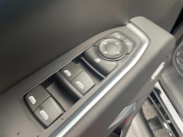 2025 Chevrolet Silverado 1500 Crew Cab Short Box 4-Wheel Drive RST