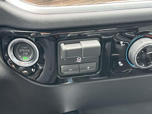 2026 Chevrolet Silverado 1500 Crew Cab Short Box 4-Wheel Drive RST